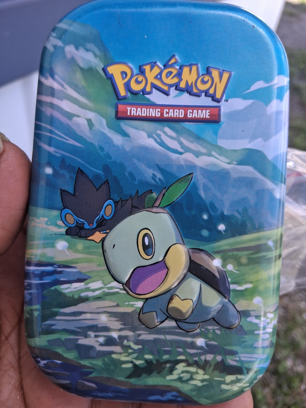 Pokémon Trading Card Tin